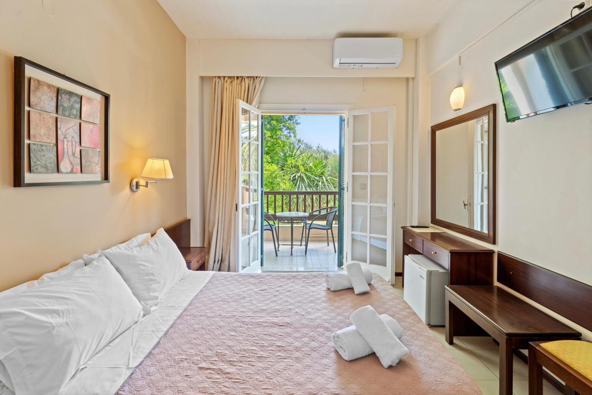 Fiori Hotel Гоувия Экстерьер фото