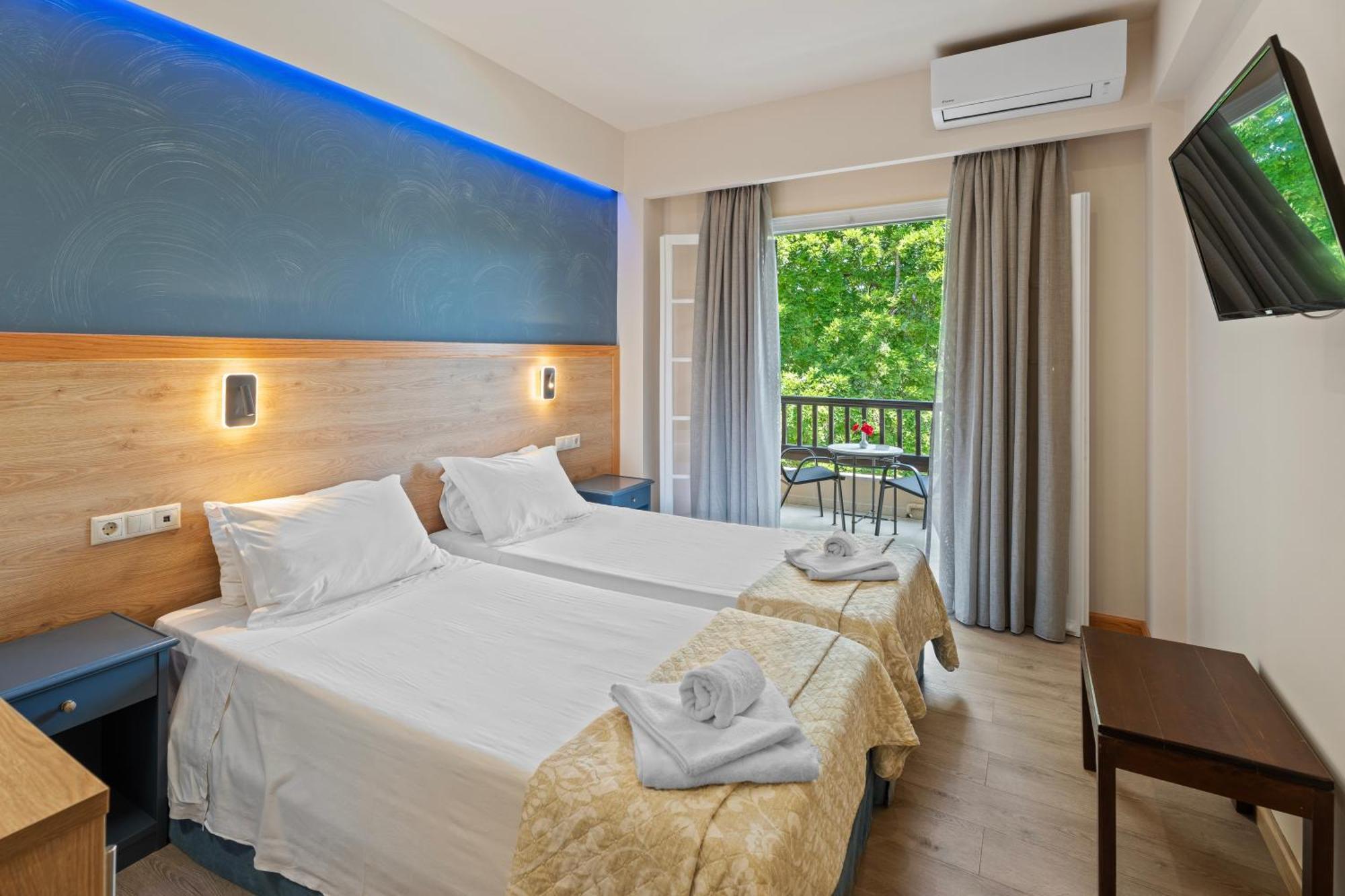 Fiori Hotel Гоувия Экстерьер фото